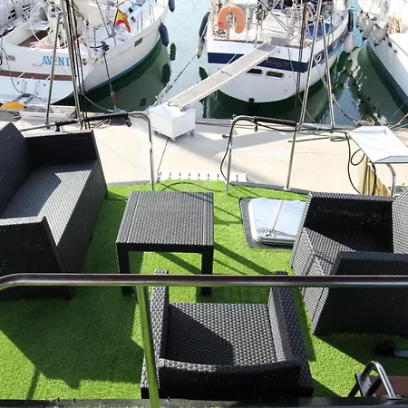 Black Diamond Botel *